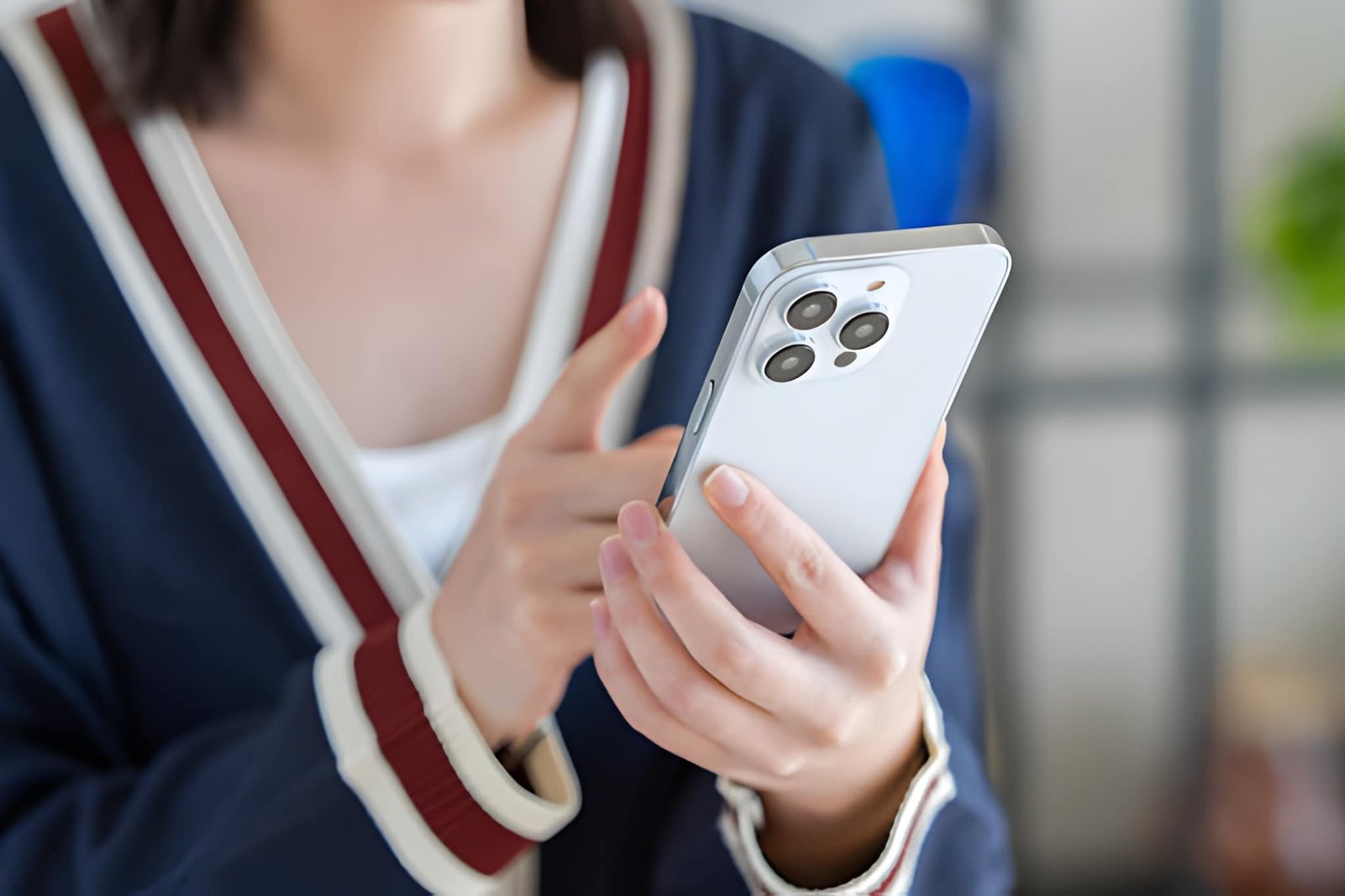 Поддерживает ли телефон eSIM: проверка за 30 секунд
